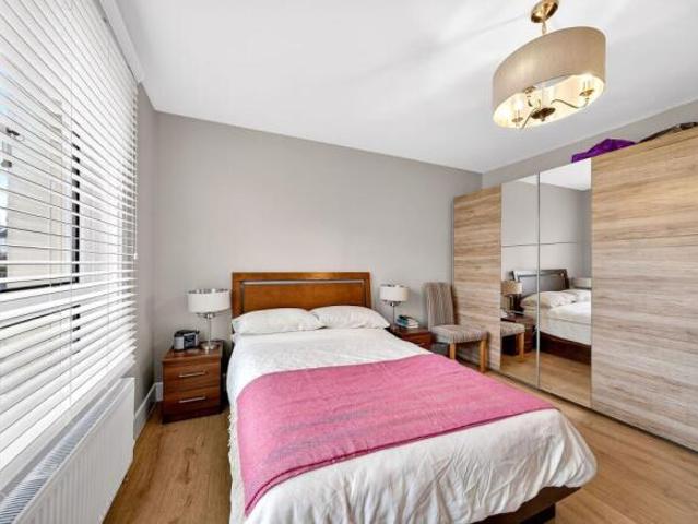 Flat for sale in Knightswood, Scotland