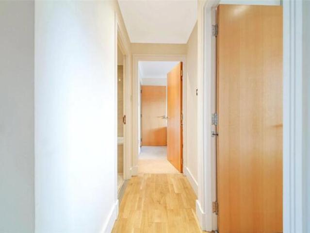 Flat for sale in Merchant City, Scotland