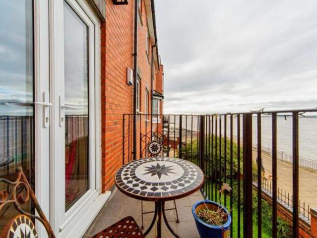 Flat for sale in Liverpool, Liverpool City Region