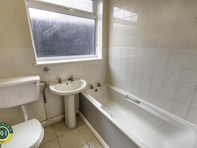 Flat for sale in Wheatley Hills, Doncaster