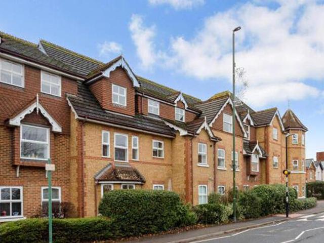 House for sale in Ascot