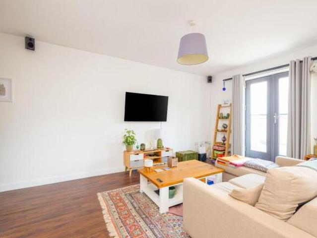 Flat for sale in Feckenham, City Of Bristol