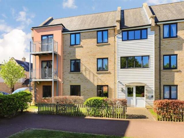 Flat for sale in Arbury, Cambridgeshire
