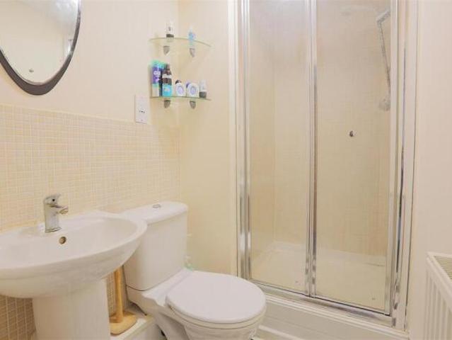 Flat for sale in Feckenham, City Of Bristol