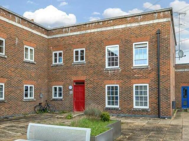 House for sale in Aylesbury, Buckinghamshire