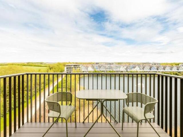 Flat for sale in Reading