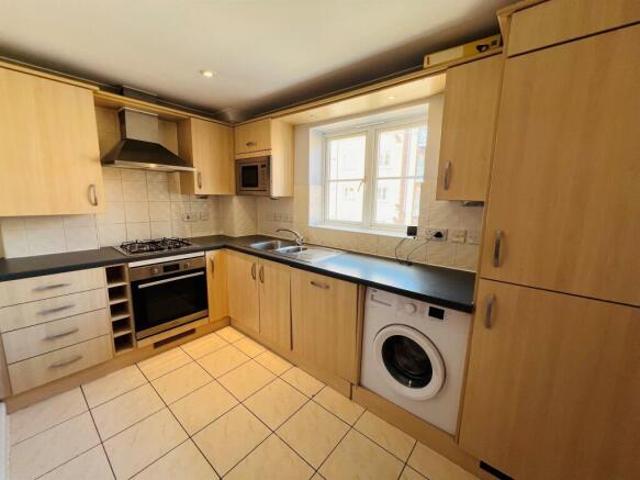 Flat for sale in Sovereign Harbour, Eastbourne