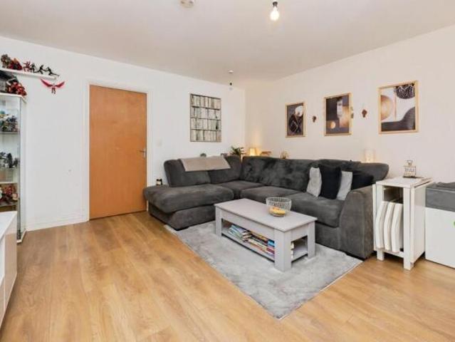Flat for sale in Feckenham, City Of Bristol