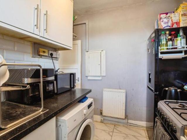 Flat for sale in Cat Hill