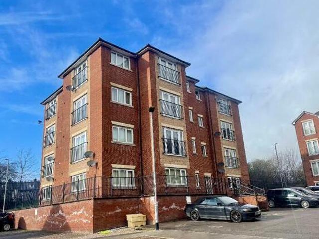 House for sale in Oakwell, South Yorkshire