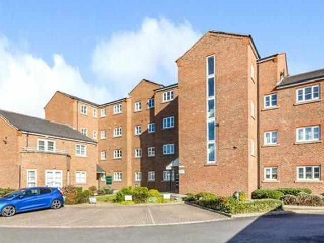 House for sale in Pogmoor, South Yorkshire