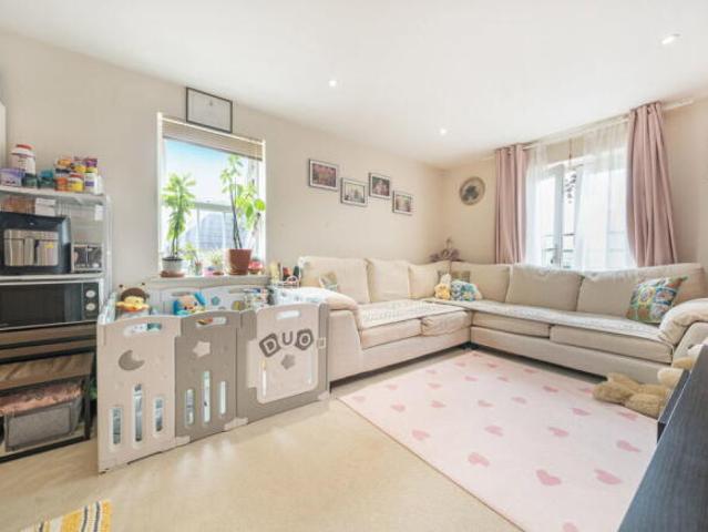 Flat for sale in Priest Down, Hampshire