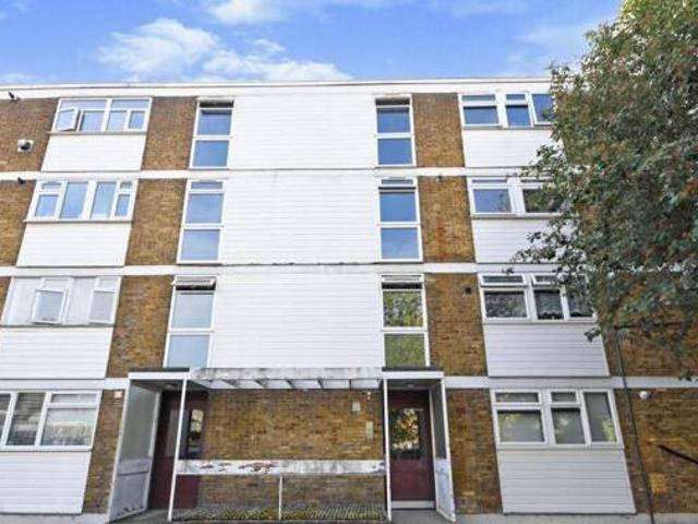 House for sale in Lee Chapel, Essex