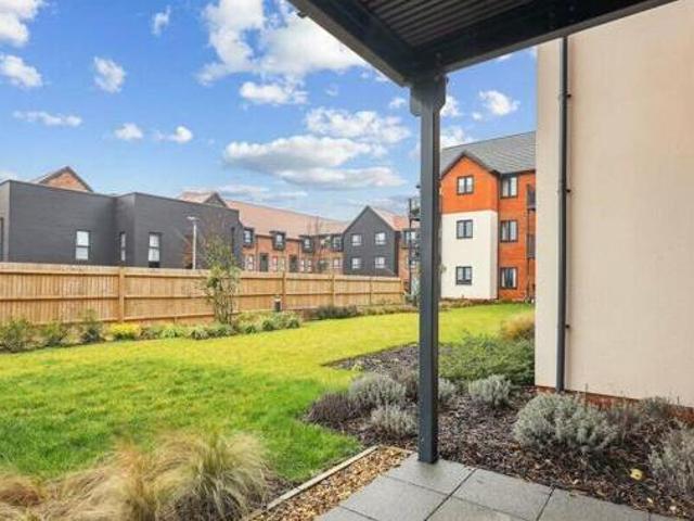 House for sale in Hounsome Fields, Priest Down