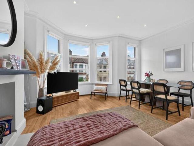 Flat for sale in The Rise, East Riding Of Yorkshire