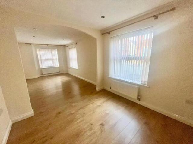 Flat for sale in Green Lane, Coventry