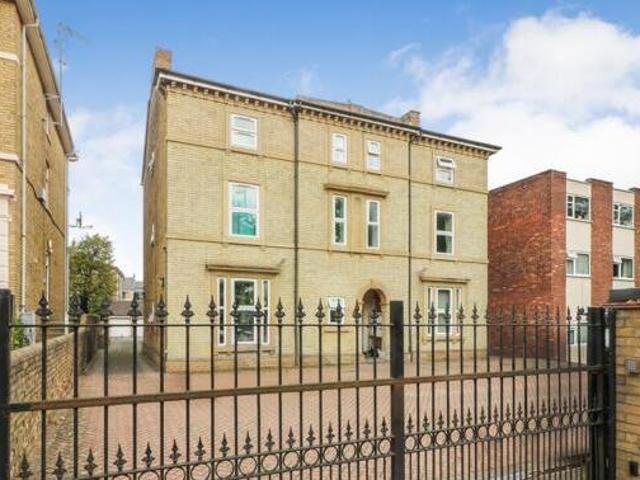 House for sale in Bedford