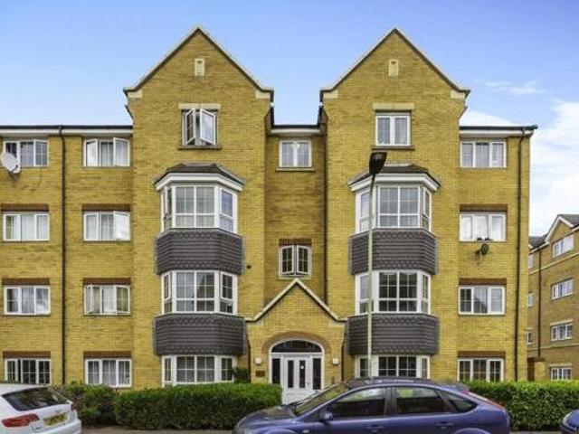House for sale in Bedford