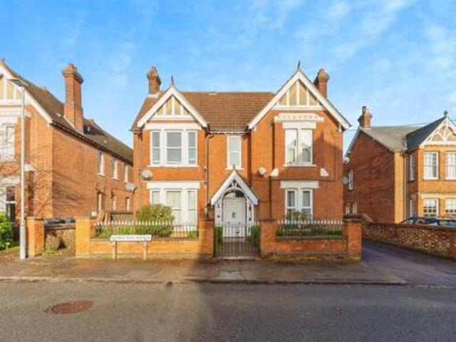 House for sale in Bedford