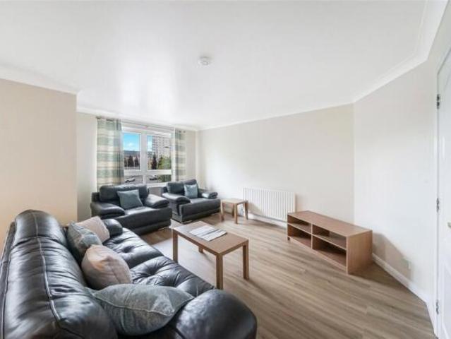 Flat for sale in Thornwood, Partick
