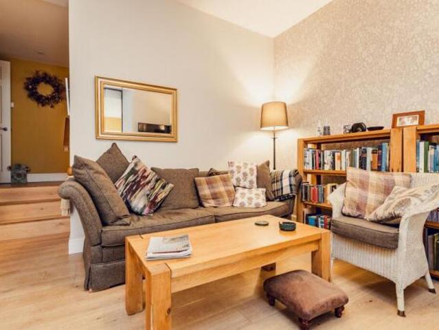 Flat for sale in Haymarket, Scotland
