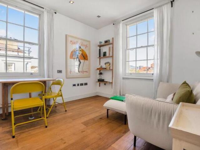Flat for sale in City of Westminster, Greater London