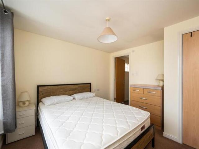 Flat for sale in Leith Links, Leith