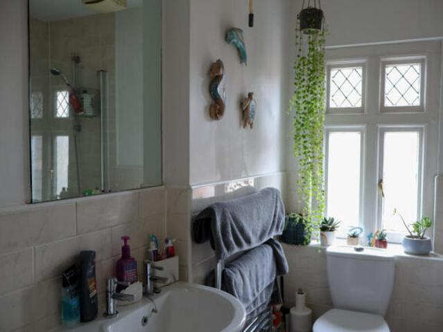 Flat for sale in Cricklade, Wiltshire