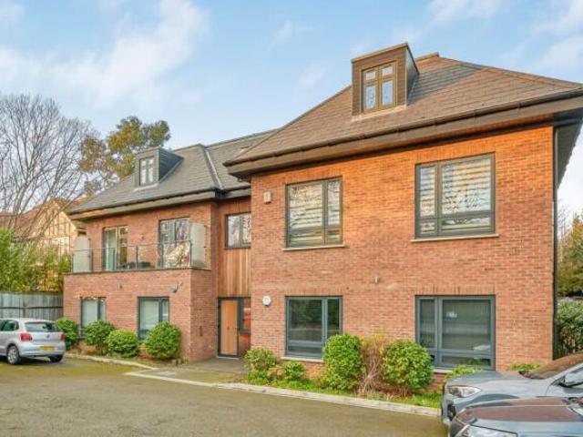 Flat for sale in Bridgefield, Kent