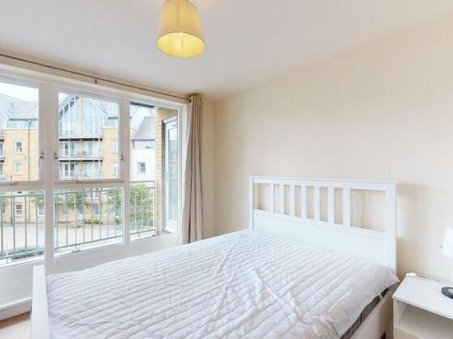 Flat for sale in Wincheap, The Bridge