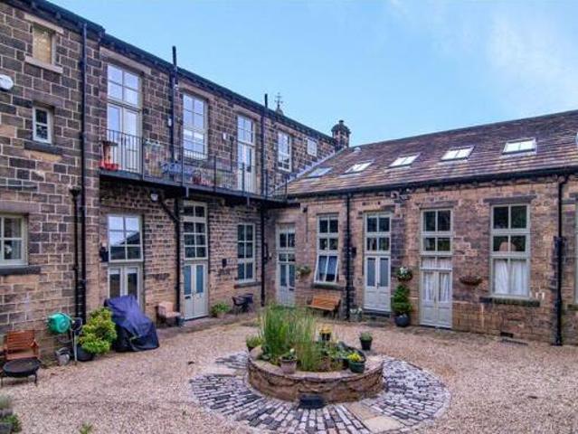 House for sale in Crossflatts, West Yorkshire