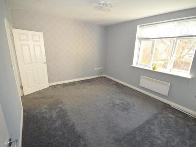 Flat for sale in Bilston, West Midlands