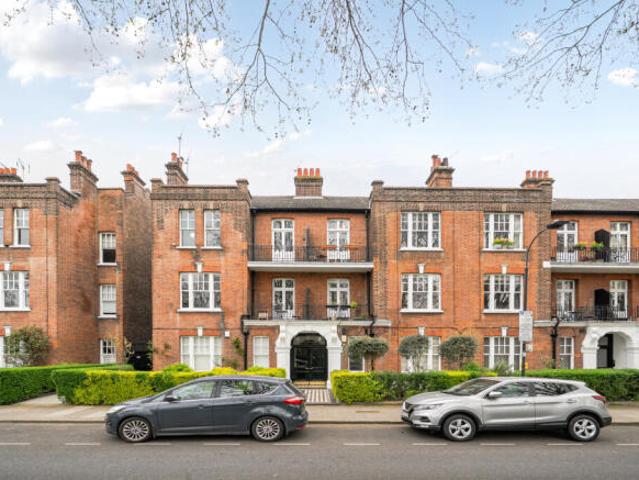 Flat for sale in Cat Hill