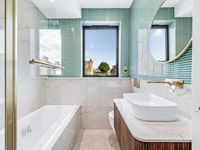 Flat for sale in Greater London