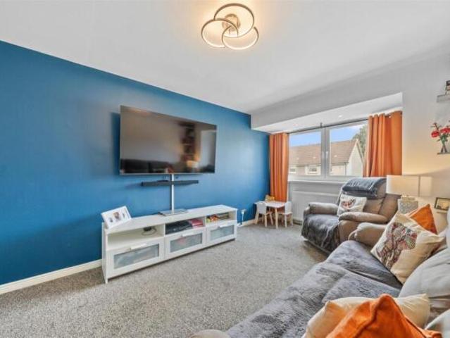 Flat for sale in High Blantyre, Blantyre