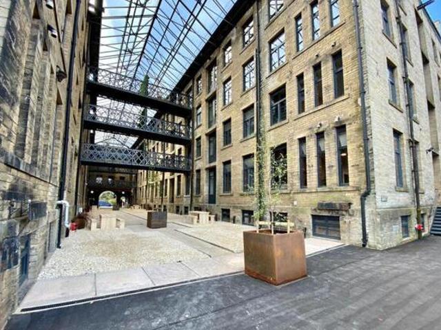 House for sale in Bradford, West Yorkshire