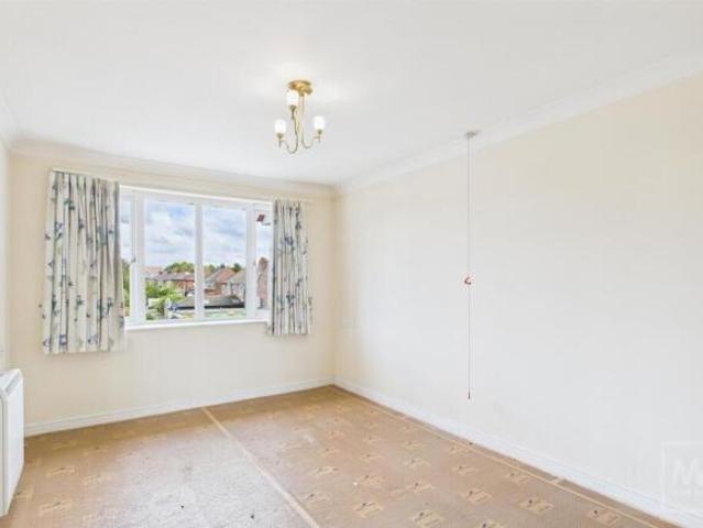 Flat for sale in Grappenhall, Warrington
