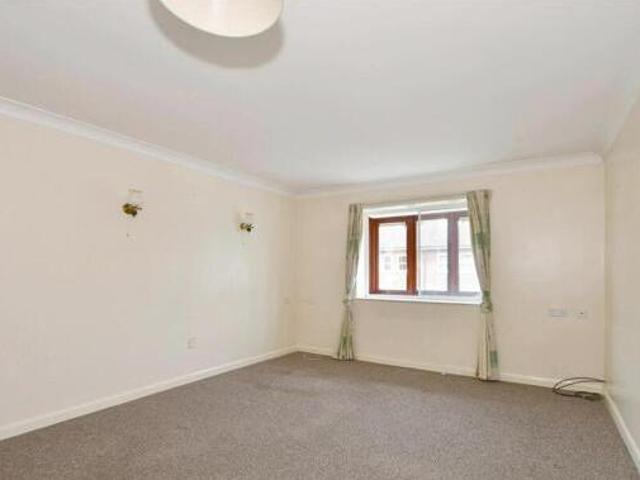 House for sale in Surrey, England