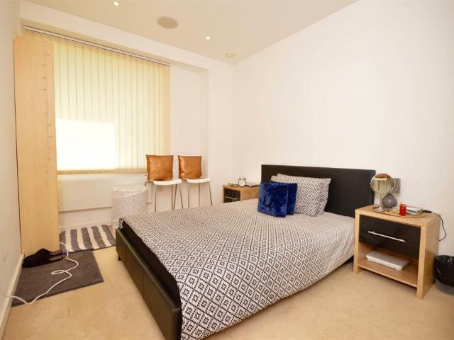 Flat for sale in Lincoln