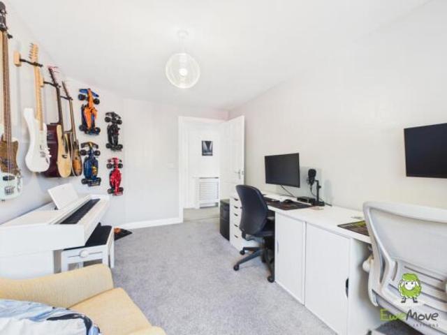 Flat for sale in Priest Down, Hampshire
