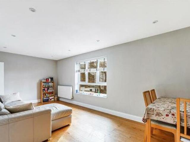 House for sale in Brentford End, Greater London