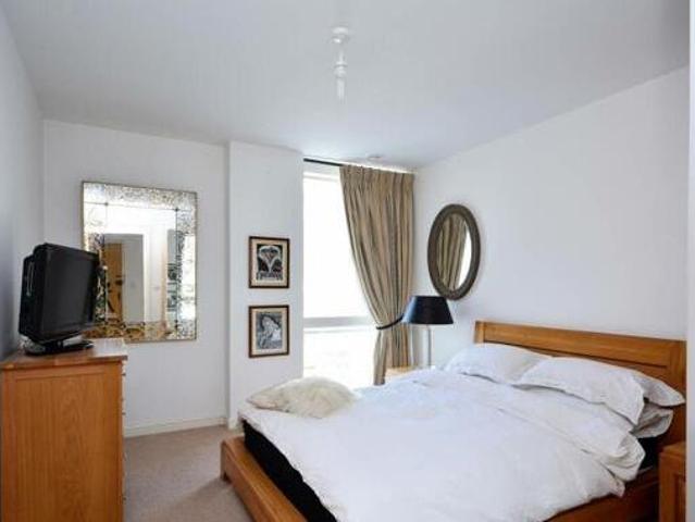 House for sale in Brentford End, Greater London