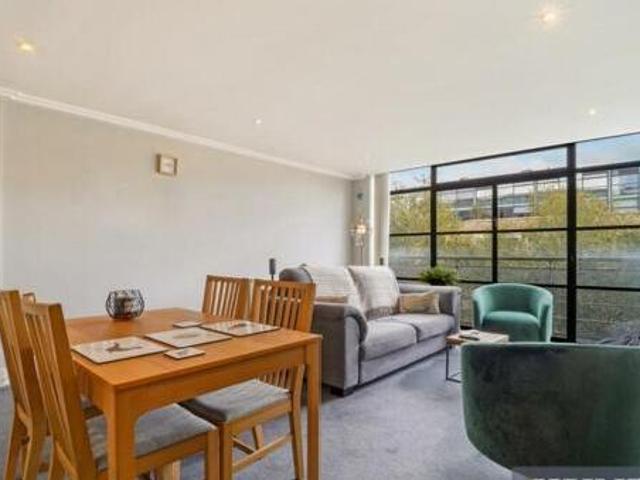 House for sale in Brentford End, Greater London