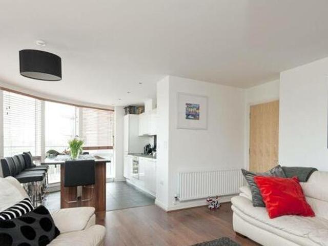 House for sale in Brentford End, Greater London