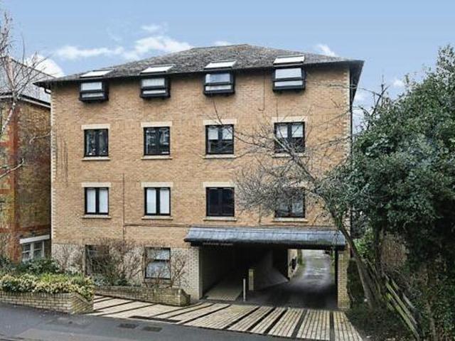 House for sale in Navestock Side