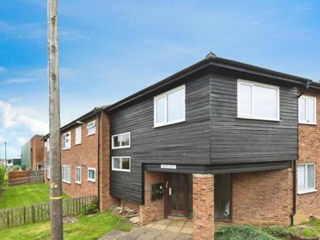 House for sale in Navestock Side, Essex