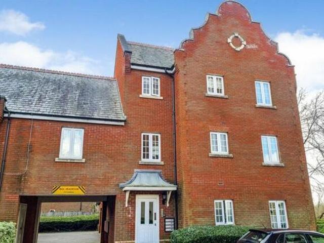 House for sale in Clements Park, Navestock Side