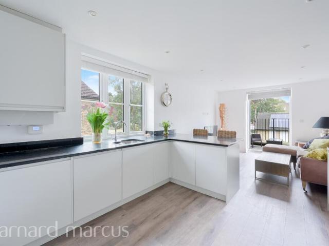 Flat for sale in London Borough of Croydon, South Croydon