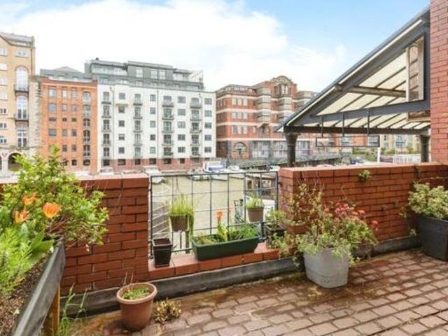 House for sale in Feckenham, City Of Bristol
