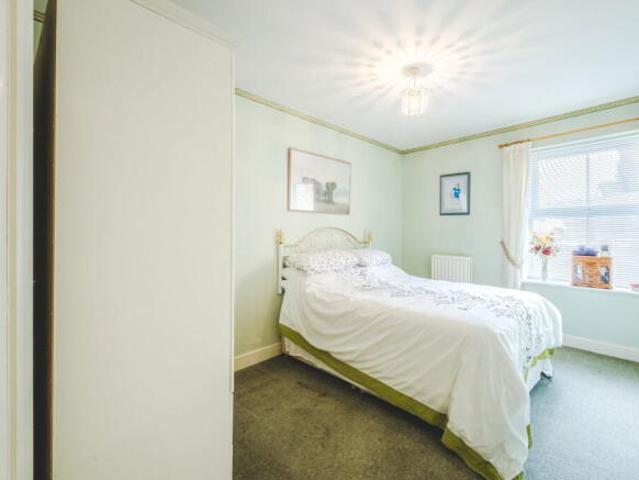 Flat for sale in Swindon